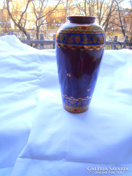 Antik jelenetes  porcelán váza 17 cm--Méhkas jelzéssel