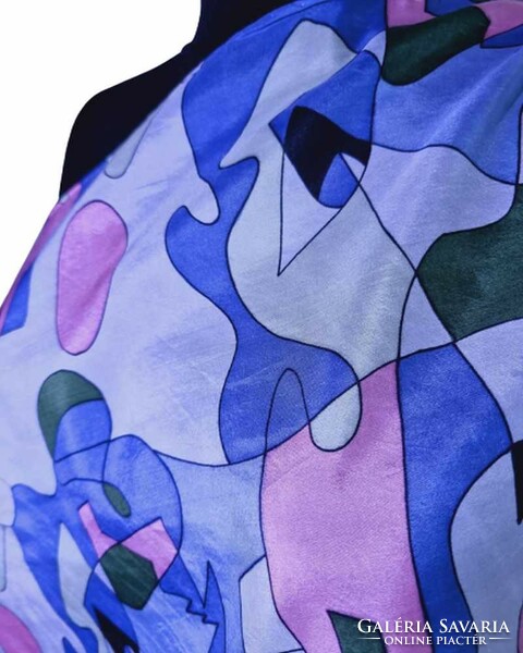 Silk scarf 45x49 cm. (4090)