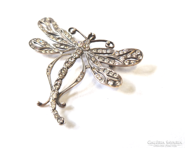 Dragonfly brooch