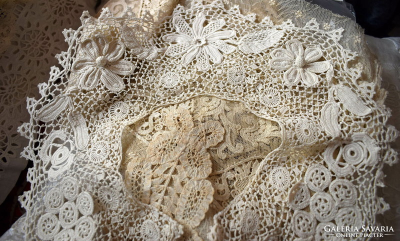 Antique beautiful Irish lace collar dress ornament crochet needlework