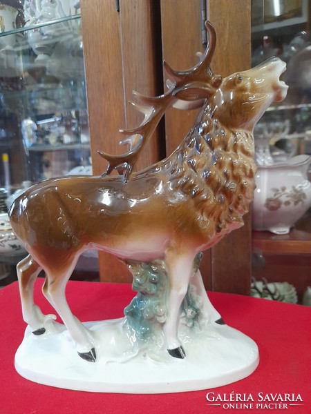 German, Germany lippelsdorf bass deer porcelain figurine. 25 Cm.