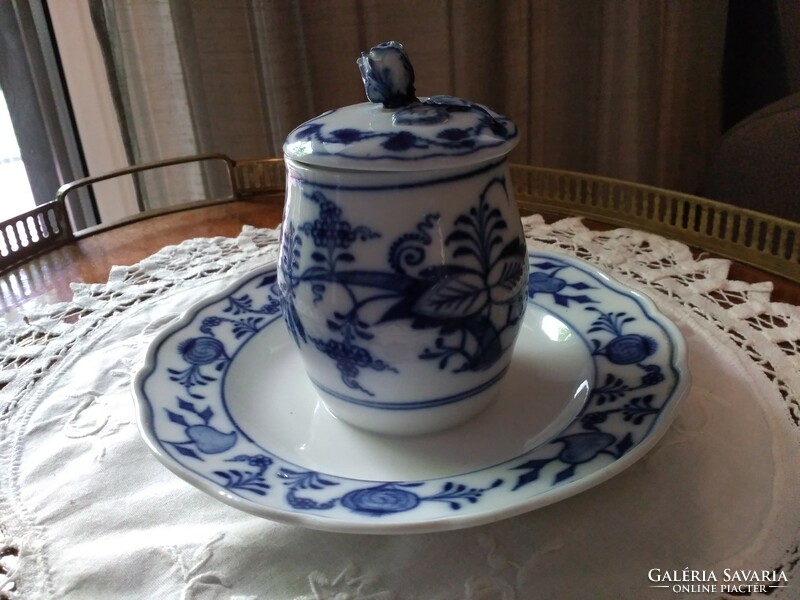 Antique sword-marked Meissen porcelain, blue onion pattern mustard holder