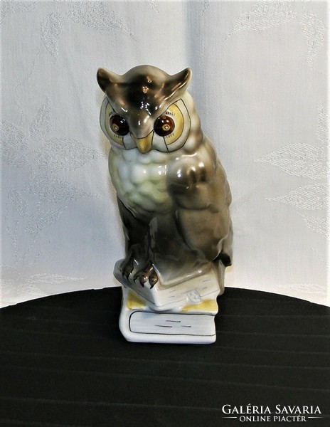 Book owl
