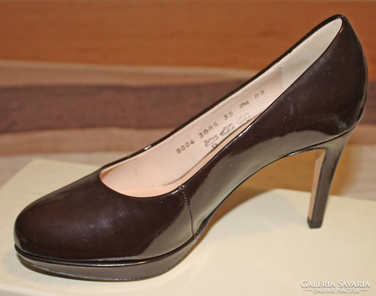 Högl magas sarkú barna lakk körömcipő 35-36 kis lábú hölgy női cipő