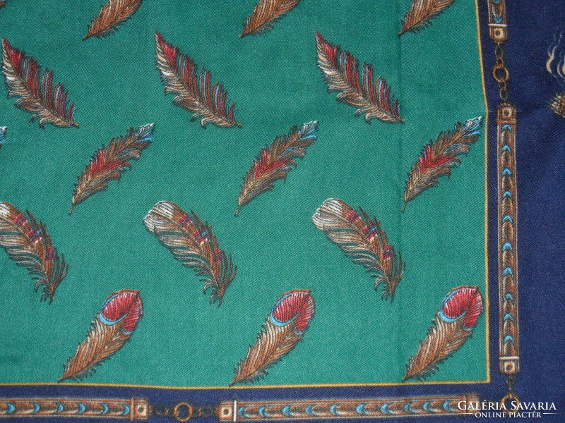 Larger pheasant, hunting scarf, scarf, stole