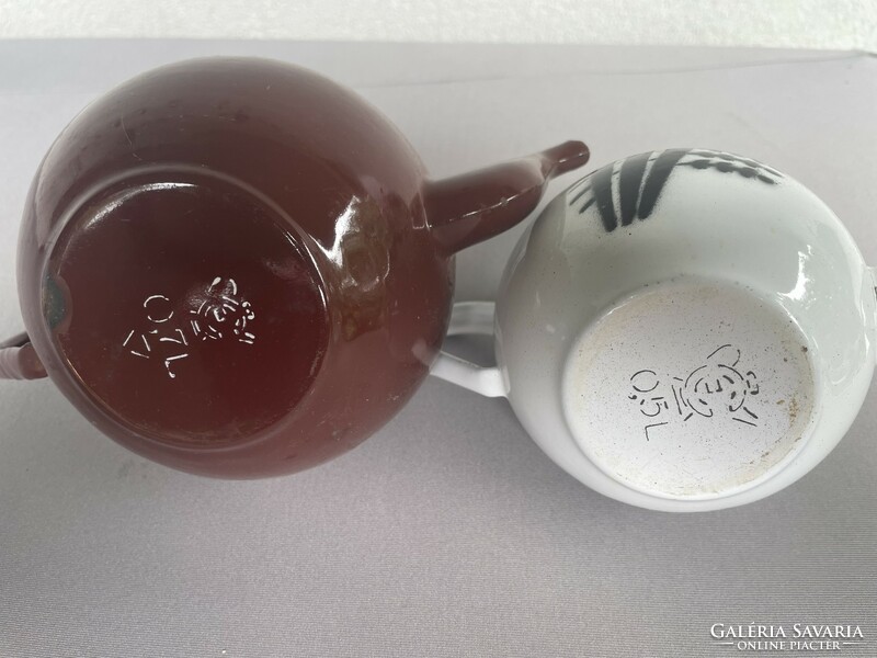 Enameled teapot