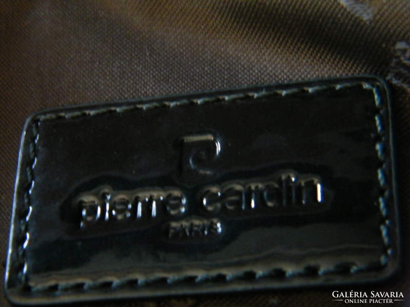 Gyönyörű Pierre Cardin couture nagy méretű lakkbőr kézitáska