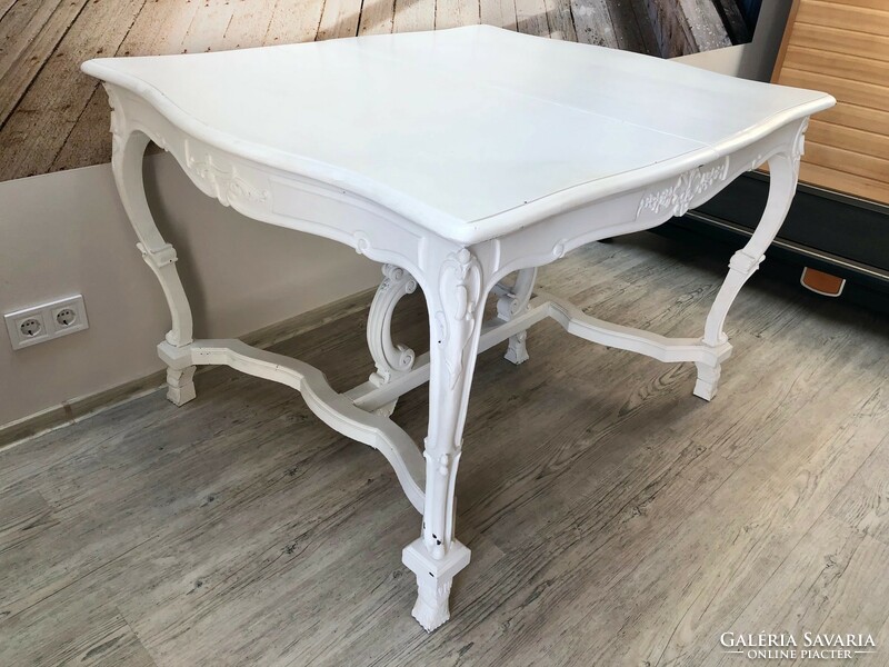 Viennese baroque dining table