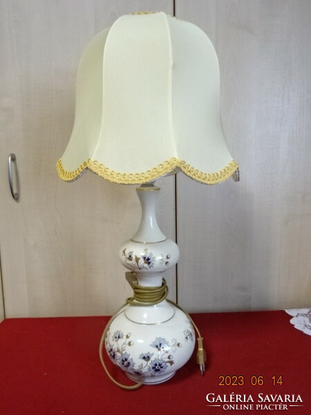 Zsolnay porcelán asztali lámpa búzavirág mintával. Magassága 60 cm. Jókai.