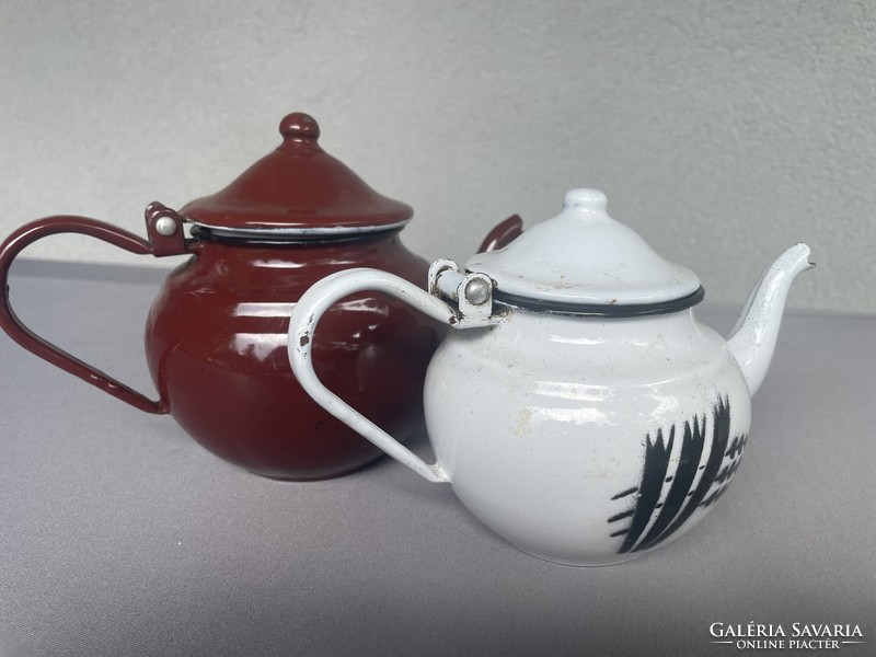 Enameled teapot