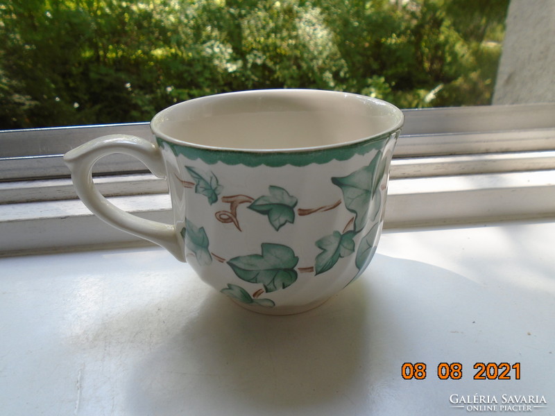 English ribbed tea cup with ivy leaf pattern