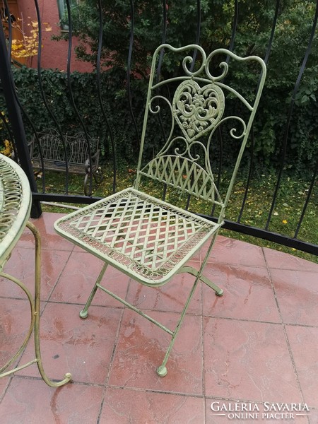 Wrought iron garden set - (1 table + 2 chairs)