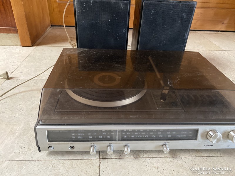 Philips radio record player with 2 speakers