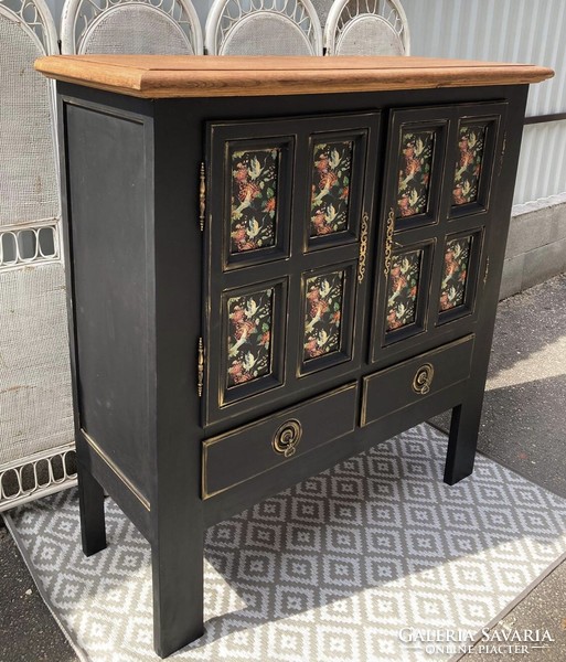 Large oriental style cabinet, chest of drawers, 130 cm high, 127 cm wide