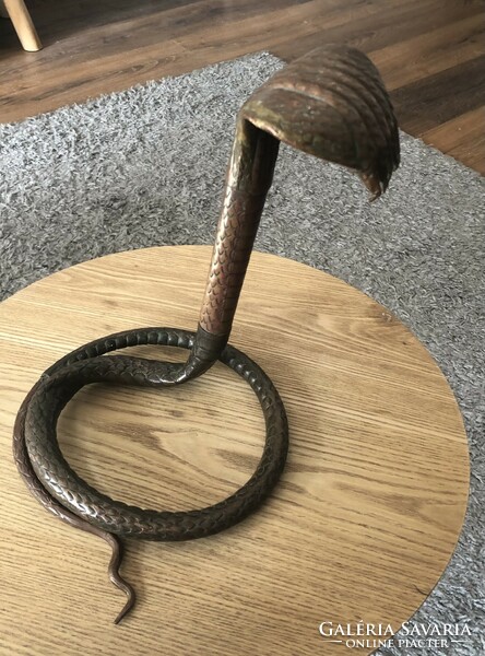 Antik bronz kígyó szobor