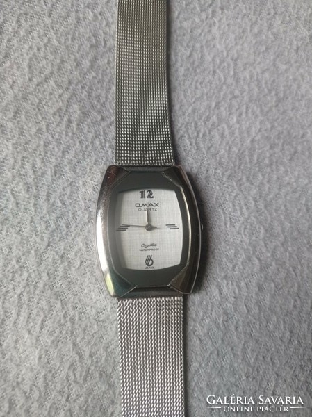 Retro women's watch