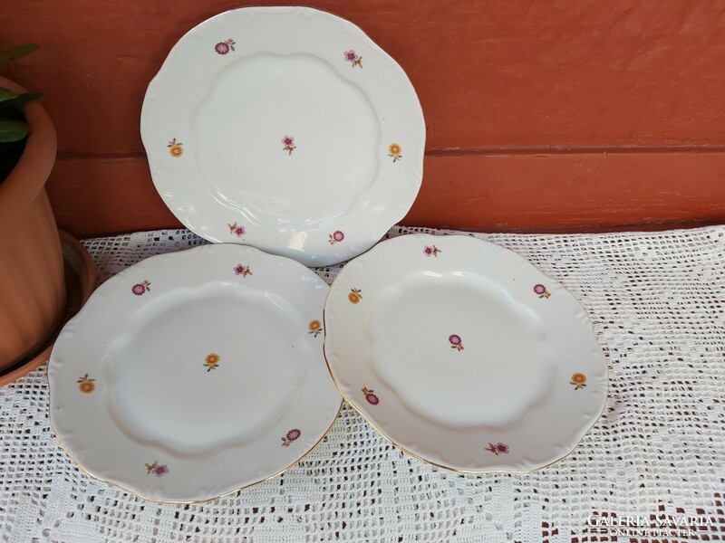 3 Flat plates Zsolnay floral flower pattern plate