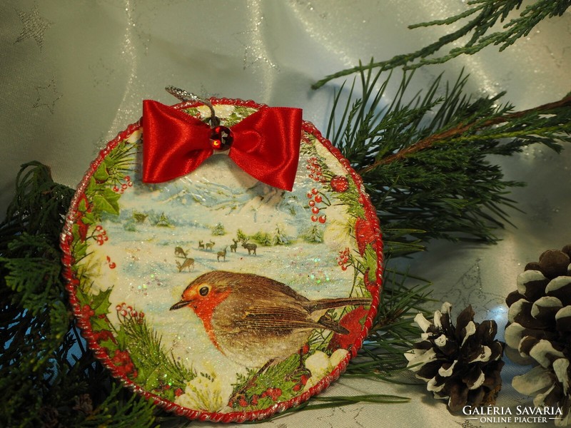 Handmade Christmas decorative ornament with robin