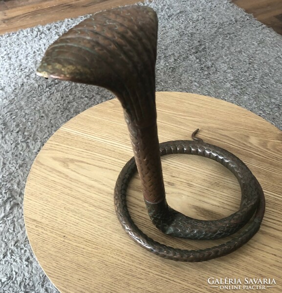 Antik bronz kígyó szobor