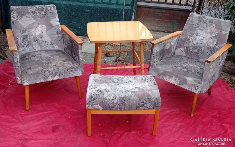 Retro seating set