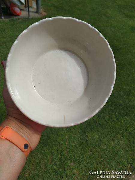 Porcelain nokedlis bowl for sale!