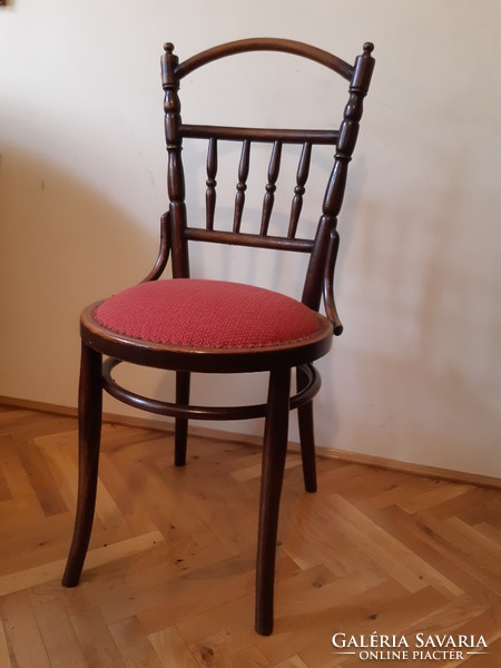 Thonet szék (pálcikás-kárpitozott)