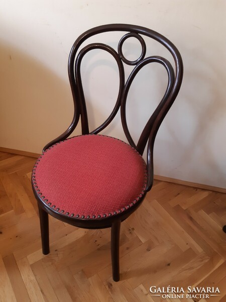 Thonet szék (hajlított-kárpitozott)