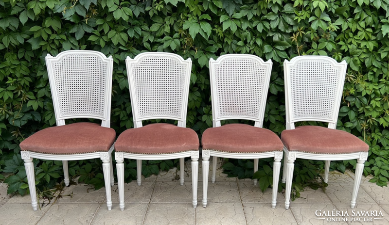Four white-painted Classicist-Provençal chairs with dusty pink upholstery