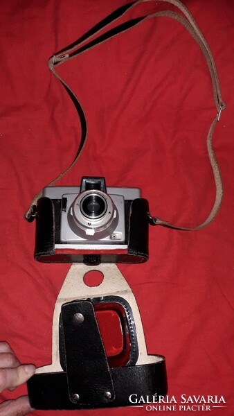 Antique certo certina German film analogue camera + own leather case and strap as shown in the pictures