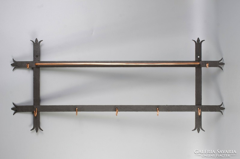 Wrought iron red copper ethnographic hanger nográd