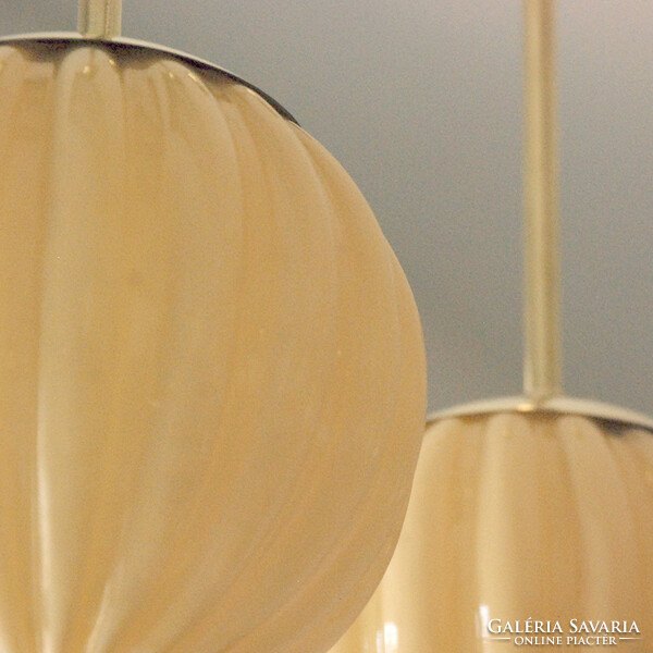 Art deco réz mennyezeti lámpa pár felújítva - krémszínű gömb búra (sárgadinnye)