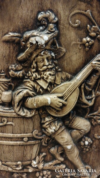 Retro barokk stílusú jelenetes gipsz  fali kép, fali dísz ,borozó vándor énekes lanttal, Bacchus