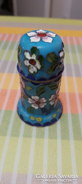 Cylindrical fire enamel holder with lid