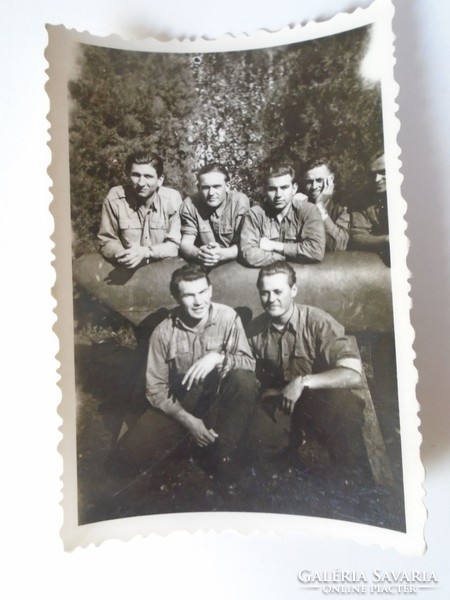 D196111 old photo - soldiers 1950s
