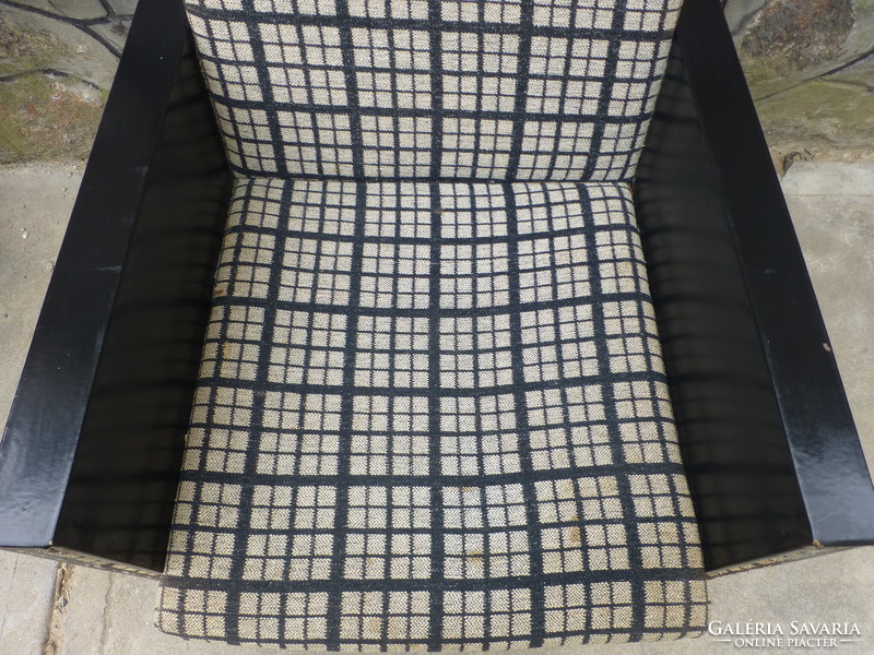 Skandináv stílusú,fekete-fehér kockás fotel