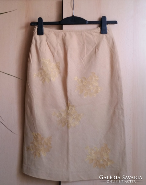 Beige summer linen skirt in size 36