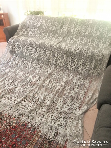 Antique lace curtain - 280x285 cm