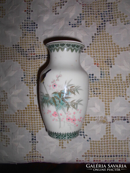 Antik kézzel festett tradicionális kínai  mintával porcelán váza