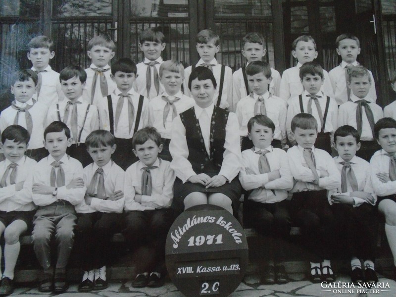 ZA45.143  Régi fotó -Osztálykép -Kassa utcai általános iskola XVIII. ker. - 1971 Budapest
