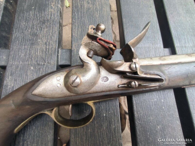 English cavalry flintlock pistol