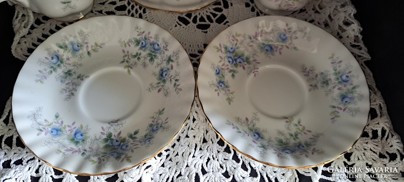 Royal Albert Blue Blossom porcelán teáskanna melegentartóval, teáscsészékkel