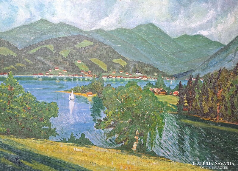 Alpesi falu a tó partján (olajfestmény, 1957) tavas hegyi tájkép, Ausztria vagy Svájc?