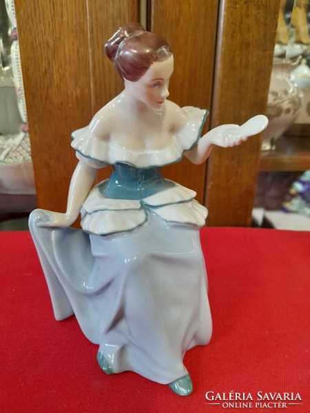 Royal Dux Tükrös Hölgy Porcelán Figura.15.5 cm.