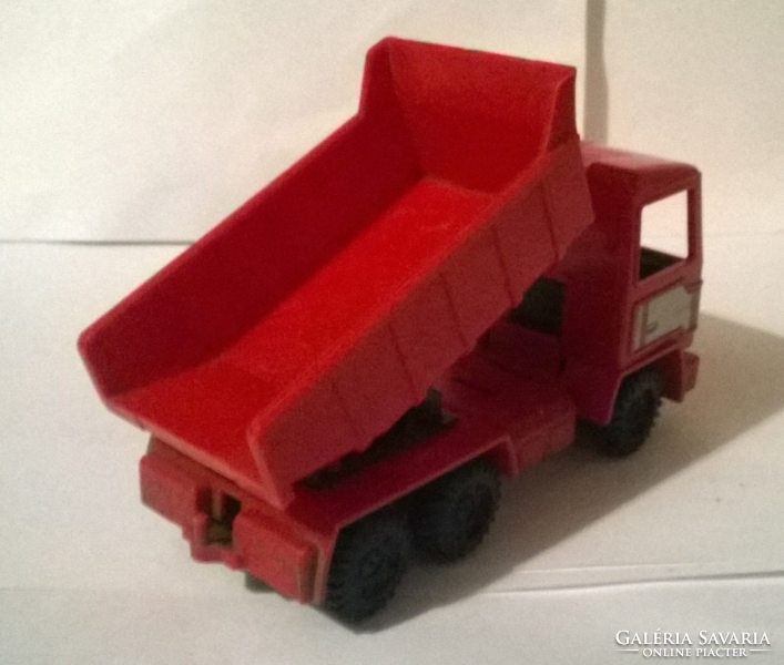 Retro plastic truck (traffic goods)