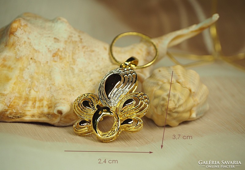 Arany színű divatékszer (goldfilled) nyaklánc medállal páva
