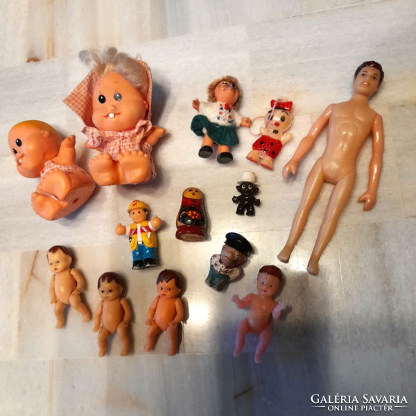 Retro régi játék figurák, gumi babák