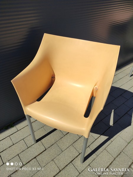 KETTŐ EGYÜTT AKCIÓ! Philippe Starck design Dr.NO szék pár a Kartell-től elegáns aprikot színben