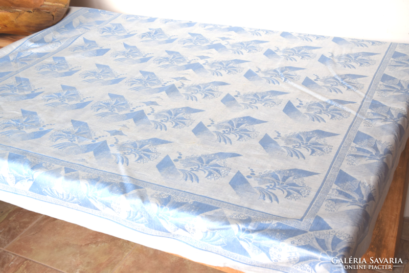 Never used art deco old festive large damask tablecloth tablecloth tablecloth flower pattern 134 x 124