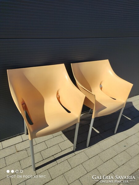KETTŐ EGYÜTT AKCIÓ! Philippe Starck design Dr.NO szék pár a Kartell-től elegáns aprikot színben