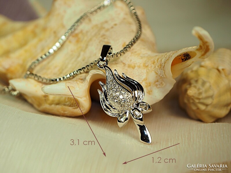 Silver colored (goldfilled) pendant torch in the shape of a flower